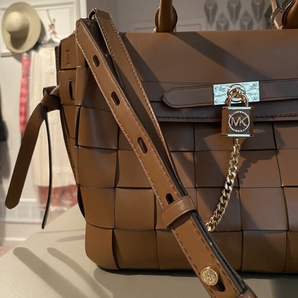 Michael Kors Medium Brown Handbag with Gold Hardware - Picture 4 of 11